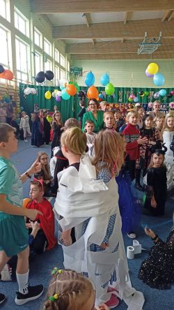 Bal karnawałowy
