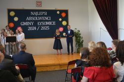 Najlepsi Absolwenci Roku Szkolnego 2024/2025