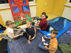 Projekt „Bullerbyn w Łysomicach” i klasowa nocowanka w szkole