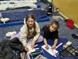 Projekt „Bullerbyn w Łysomicach” i klasowa nocowanka w szkole