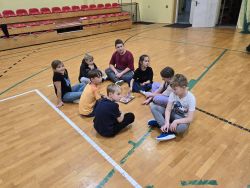 Projekt „Bullerbyn w Łysomicach” i klasowa nocowanka w szkole