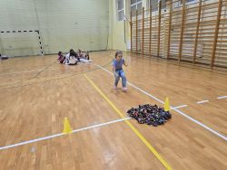 Projekt „Bullerbyn w Łysomicach” i klasowa nocowanka w szkole