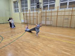 Projekt „Bullerbyn w Łysomicach” i klasowa nocowanka w szkole