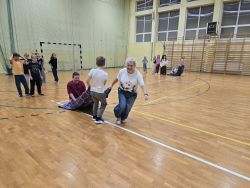 Projekt „Bullerbyn w Łysomicach” i klasowa nocowanka w szkole