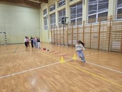 Projekt „Bullerbyn w Łysomicach” i klasowa nocowanka w szkole