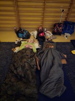 Projekt „Bullerbyn w Łysomicach” i klasowa nocowanka w szkole