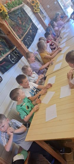 Wycieczka klas 0a i 0b do Wioski Ginących Zawodów w Koronowie